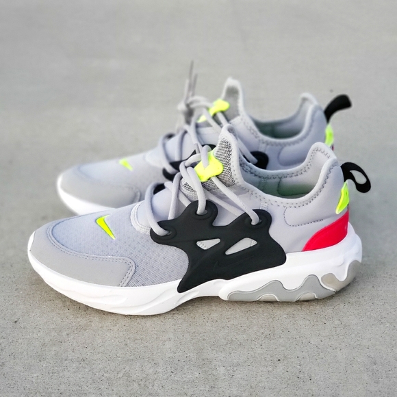 Nike Shoes - Nike React Presto Women's Grey Black Shoes 7.5 NEW